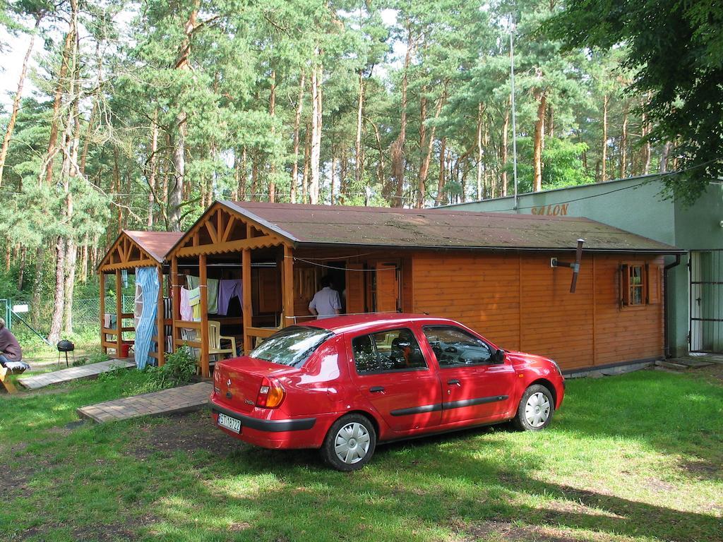 Osrodek Wypoczynkowy Jelonek Hotel Wolsztyn Kültér fotó